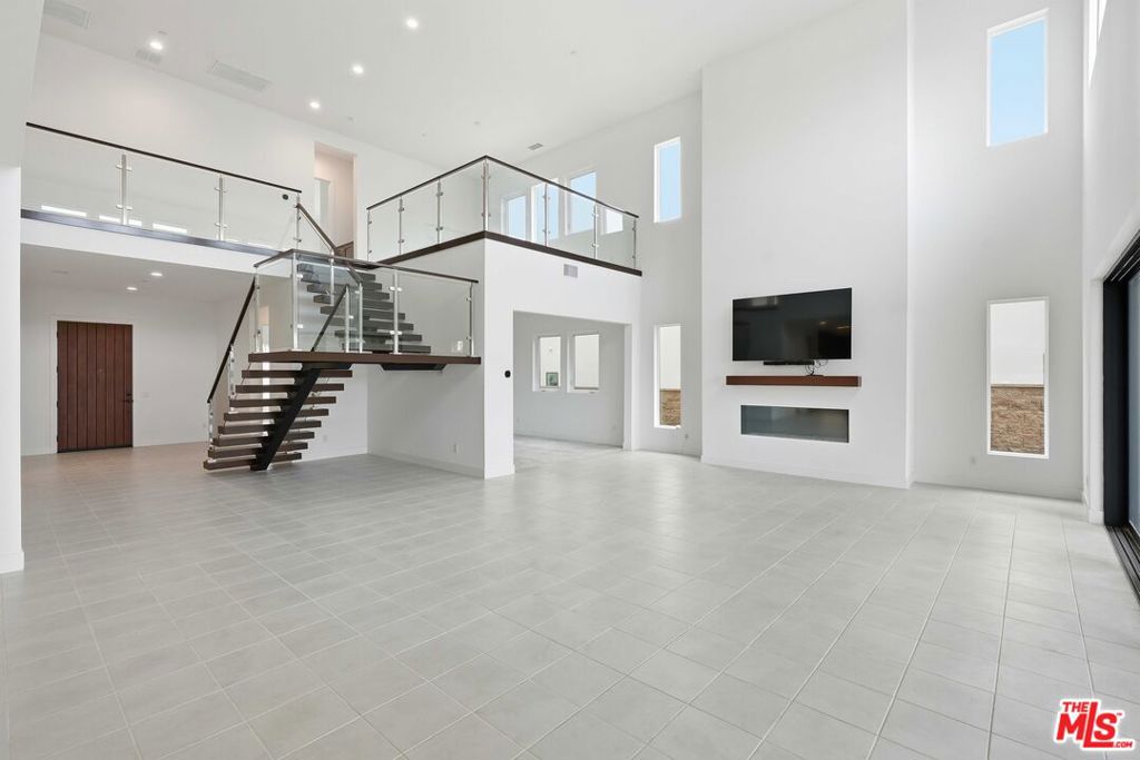 MLS #26652433 image #5