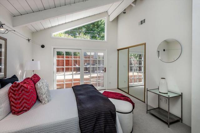 3325 Saint Michael Drive, Palo Alto CA: https://media.crmls.org/mediaz/9b9cefa3-906e-4492-89cf-555476e7cd7b.jpg