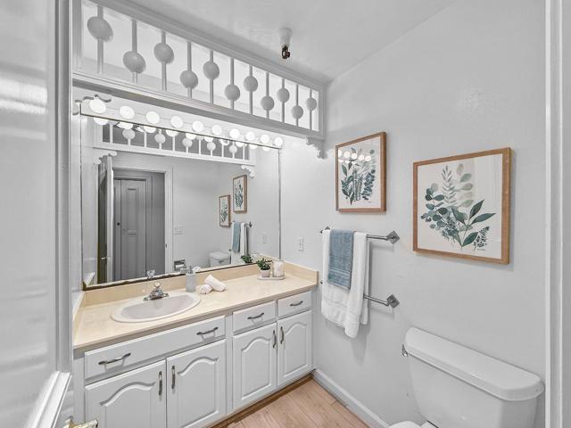 443 Alberto Way, Los Gatos CA: https://media.crmls.org/mediaz/9b9cfdb3-b7f2-470b-8840-0306386891ef.jpg