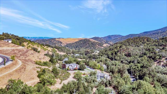14721 Shannon Road, Los Gatos CA: https://media.crmls.org/mediaz/9b9d2f7c-3093-49e0-9d46-30111ca3c9af.jpg