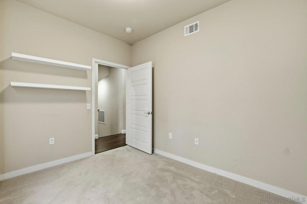 4541 Rainier - photo 15