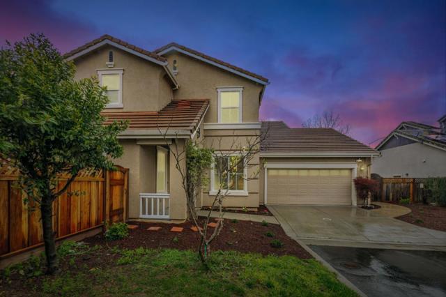 9135 Desiderio Way, Gilroy CA: https://media.crmls.org/mediaz/9b9e04a5-b408-4c4c-b055-3cfa9fbdf8da.jpg