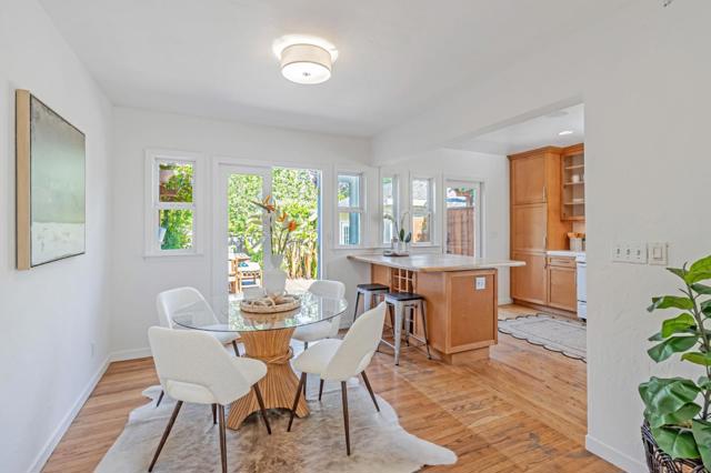 1045 Almanor Avenue, Menlo Park CA: https://media.crmls.org/mediaz/9b9e286b-4a06-475c-a988-76b4d5af153f.jpg