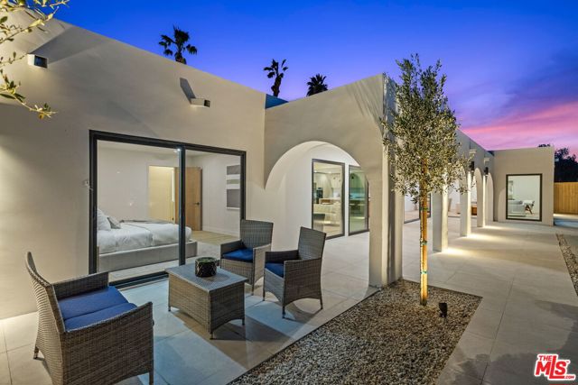 80100 Vista Grande, La Quinta CA: https://media.crmls.org/mediaz/9b9e9b0b-2e53-4775-b512-1e10766dfb61.jpg