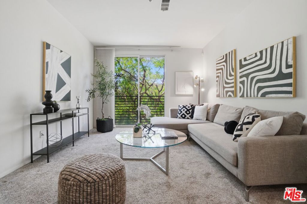 6400 Crescent Park #301