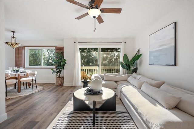 721 Buena Tierra Way, Oceanside CA: https://media.crmls.org/mediaz/9b9fc990-814a-4716-8c8c-14bab3624856.jpg