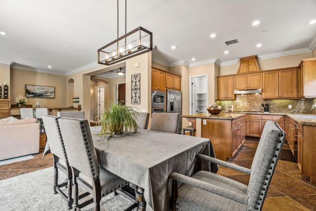 56925 Mountain, La Quinta CA: https://media.crmls.org/mediaz/9b9fd016-97c4-4287-a9f6-c3828c919cb5.jpg