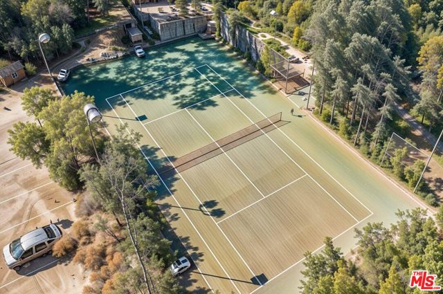 2344 Laguna Circle Drive, Agoura CA: https://media.crmls.org/mediaz/9ba35fd4-027e-4c89-aa73-4ff53b98df93.jpg