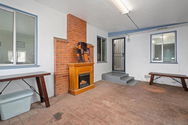 1620 49th St, San Diego CA: https://media.crmls.org/mediaz/9ba367e2-30da-4fb3-af0a-89747cb8be82.jpg