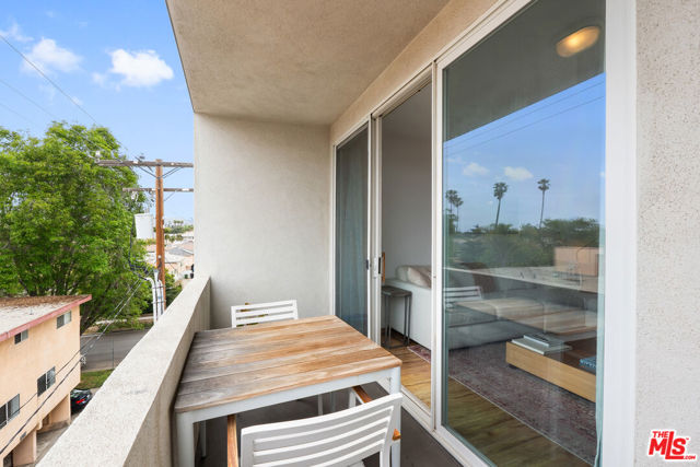 900 Euclid Street, Santa Monica CA: https://media.crmls.org/mediaz/9ba39f85-c146-461b-8ea7-eeb6b95f5e3f.jpg