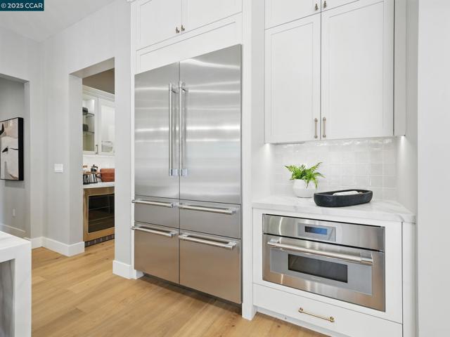 180 Castle Hill Ranch, Walnut Creek CA: https://media.crmls.org/mediaz/9ba42bec-006e-48e7-9590-f54eef953802.jpg