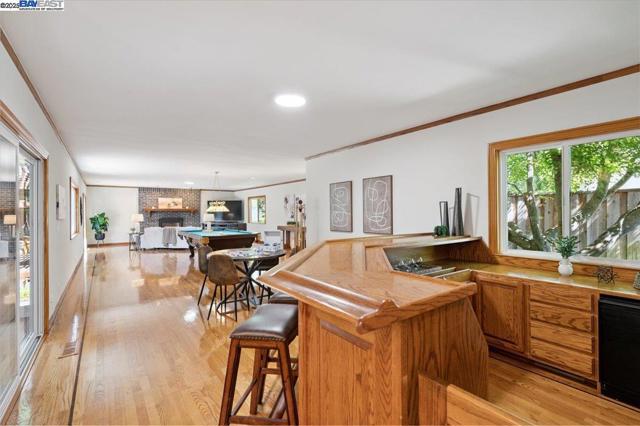 3284 Omega Cir, Pleasanton CA: https://media.crmls.org/mediaz/9ba54b23-a0c9-4abc-9ffd-b9aec2996f7a.jpg