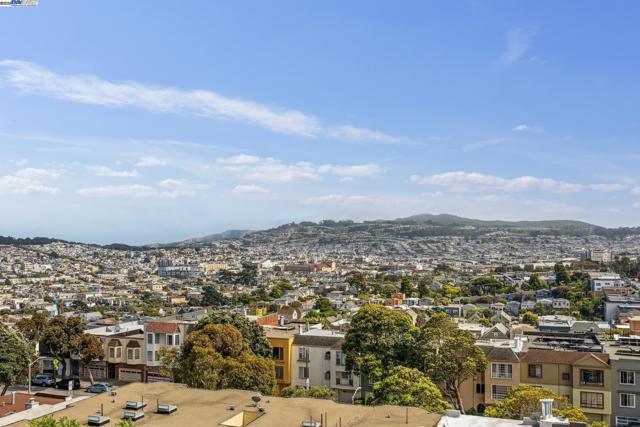 471 JOOST AVENUE, San Francisco CA: https://media.crmls.org/mediaz/9ba61eb1-9f37-402e-a5dd-e131613dac02.jpg