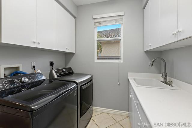1387 S Creekside Dr, Chula Vista CA: https://media.crmls.org/mediaz/9ba67108-ad1e-4e0a-9e79-d73df44dec7a.jpg