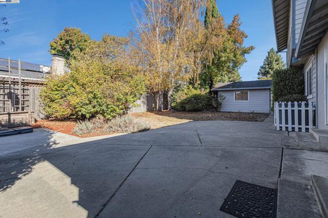 Image 40 of 60 For 3701 Ferry Ln