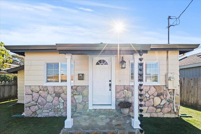 720 Amador Avenue, Seaside CA: https://media.crmls.org/mediaz/9ba705a6-e211-4092-a3dd-85e0bf7eaf06.jpg