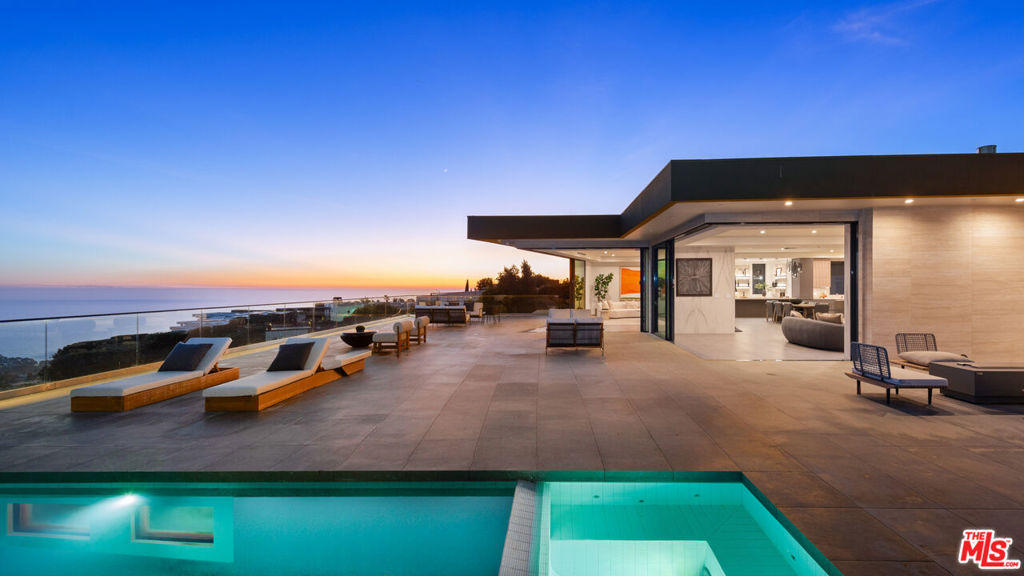 16680 Charmel Lane — Contemporary