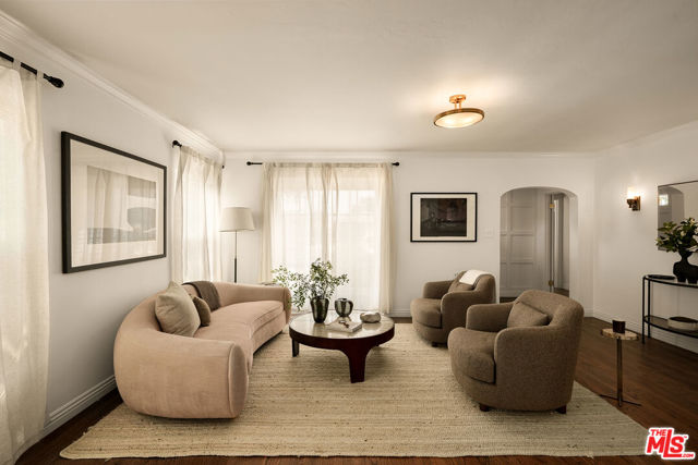 3860 Hepburn Avenue, Los Angeles CA: https://media.crmls.org/mediaz/9baa039b-8454-47ff-aebd-b50f81d3e011.jpg