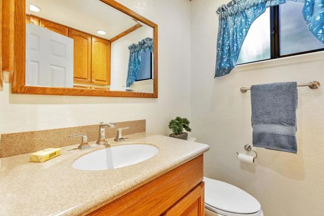 1555 Hecker Pass Road, Gilroy CA: https://media.crmls.org/mediaz/9baa7125-fe7d-416b-bcd1-72b50df74170.jpg