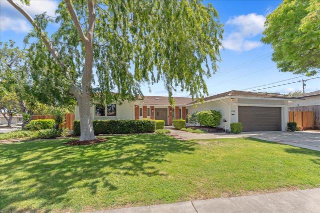 1530 Richelieu Place, Sunnyvale CA: https://media.crmls.org/mediaz/9baa97d0-17a0-4a8b-885d-32df503a9f20.jpg