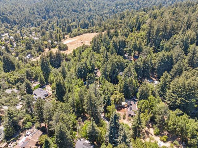 9925 Love Creek Road, Ben Lomond CA: https://media.crmls.org/mediaz/9baaa8bf-ee19-4d74-a394-119eaddcdafa.jpg