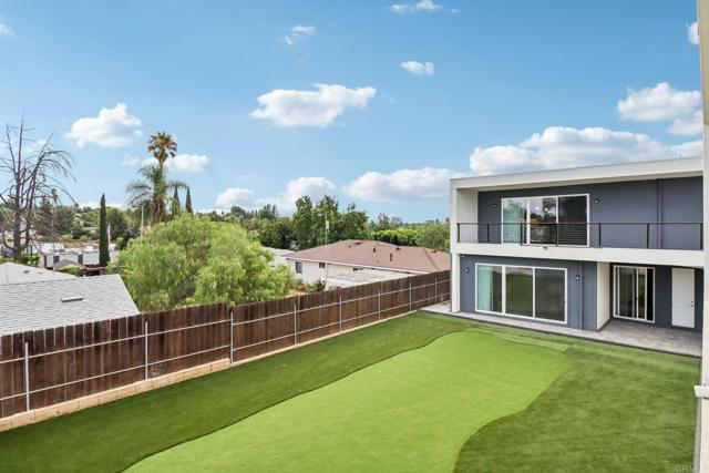 Detail Gallery Image 27 of 35 For 139 41 Almond St, Fallbrook,  CA 92028 - 7 Beds | 7/1 Baths