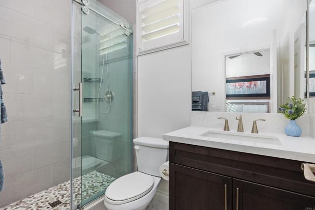 1941 Estancia Place, Escondido CA: https://media.crmls.org/mediaz/9bac932f-88ce-4cdf-b29f-c9006062e509.jpg