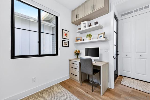 1216 Molara Ln, Encinitas CA: https://media.crmls.org/mediaz/9bac94b6-ef15-4219-be9e-a791ae0a05c3.jpg