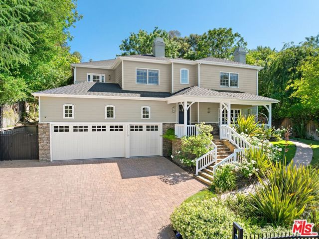 17710 Karen Drive, Encino CA: https://media.crmls.org/mediaz/9badde05-15dd-4430-836c-2483259e767a.jpg