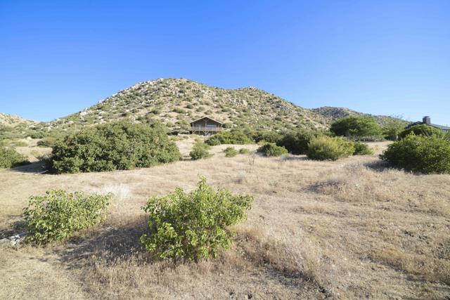 0 Minna Gombell Lane, Pioneertown CA: https://media.crmls.org/mediaz/9bae91b0-2e57-49c4-8757-9ea1979414ef.jpg