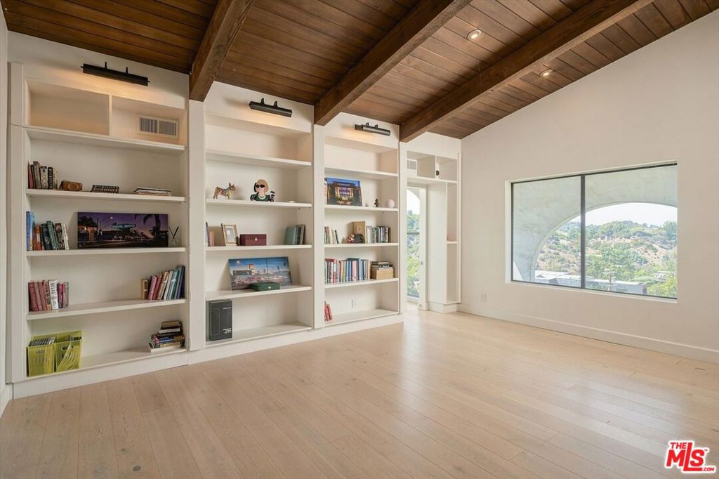 MLS #26977503 image #16
