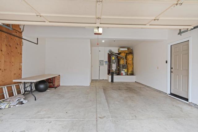 1258 De Cunha Court, Salinas CA: https://media.crmls.org/mediaz/9baf757e-ae26-4878-a23b-b63404e07348.jpg