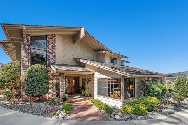 Detail Gallery Image 13 of 53 For 1605 Vista Del Valle, El Cajon,  CA 92019 - 3 Beds | 2/2 Baths