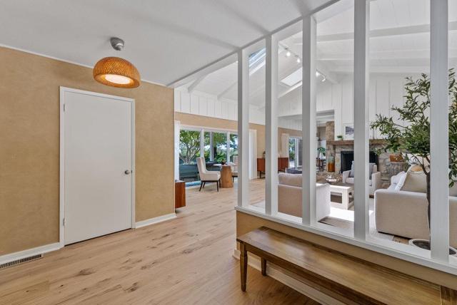 33 Aqua View Drive, Watsonville CA: https://media.crmls.org/mediaz/9bb15b72-75cd-4507-9ff7-e9e690bf1ac3.jpg