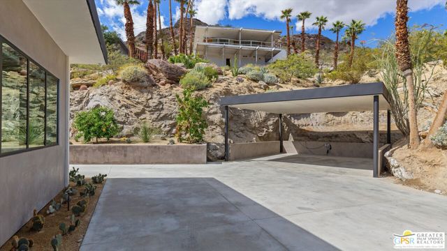 2481 Cahuilla Hills Drive, Palm Springs, CA 92264
