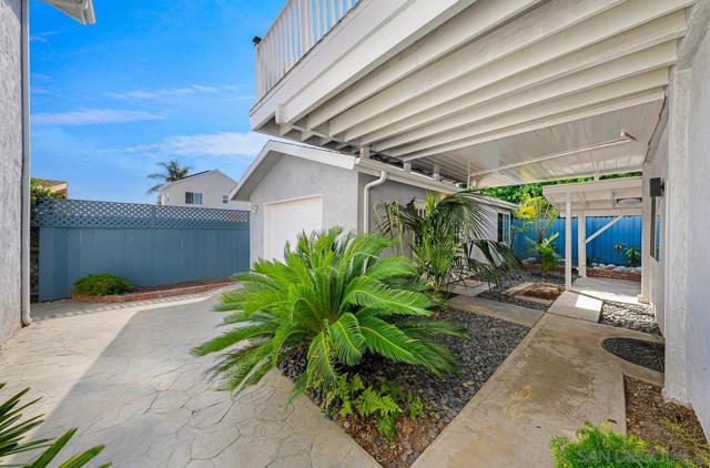 4554 Limerick Way, San Diego CA: https://media.crmls.org/mediaz/9bb190ac-ca7c-475a-aad6-5312832ccae8.jpg