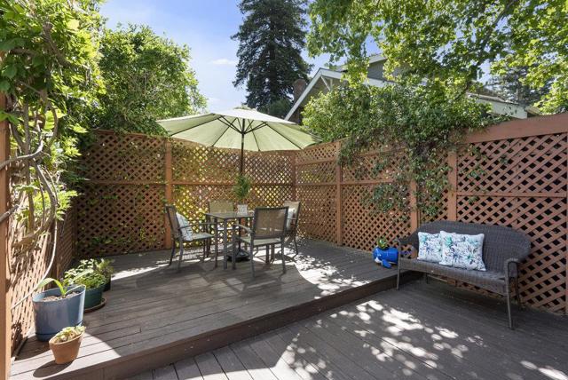 774 Edgewood Road, San Mateo CA: https://media.crmls.org/mediaz/9bb1f6dc-add2-4605-9f37-1860a40ae5e4.jpg