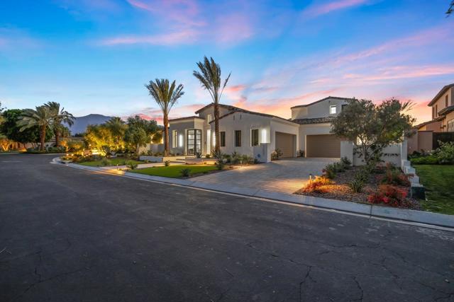 53603 Via Mallorca, La Quinta CA: https://media.crmls.org/mediaz/9bb29803-aefd-4642-bbb2-1010631aea91.jpg