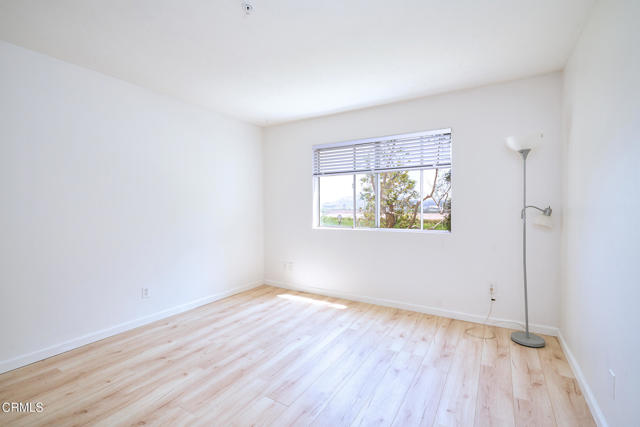 Detail Gallery Image 30 of 59 For 2713 Antonio Dr #110,  Camarillo,  CA 93010 - 2 Beds | 2 Baths