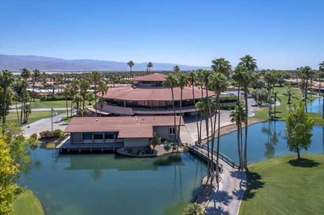 75720 Mclachlin Circle, Palm Desert CA: https://media.crmls.org/mediaz/9bb43934-47f7-4a3c-add2-8e2b836d0309.jpg