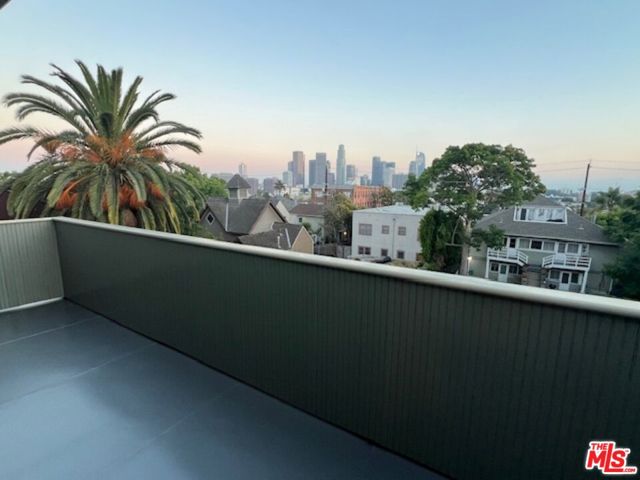 1340 Carroll Avenue, Los Angeles CA: https://media.crmls.org/mediaz/9bb5b28a-1ff1-4880-9d20-bdbdf1ee9d03.jpg