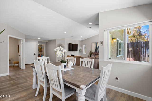 1684 San Joaquin Avenue, Ventura CA: https://media.crmls.org/mediaz/9bb5cdac-a1d3-478b-8d9f-1d25f20e8ad5.jpg