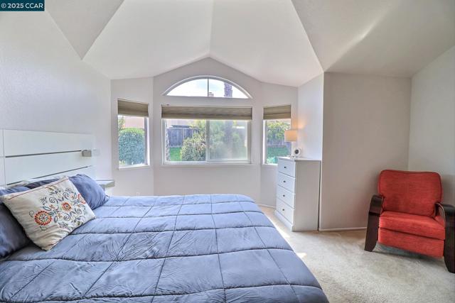1728 Peachwillow St, Pittsburg CA: https://media.crmls.org/mediaz/9bb6bae4-4a70-4e55-968d-0f6a8bd2083c.jpg