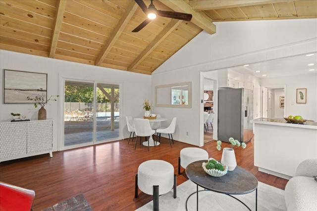 12272 Windsor Court, Los Altos Hills CA: https://media.crmls.org/mediaz/9bb777d9-96c7-46d8-8fde-1912ceaabf9d.jpg