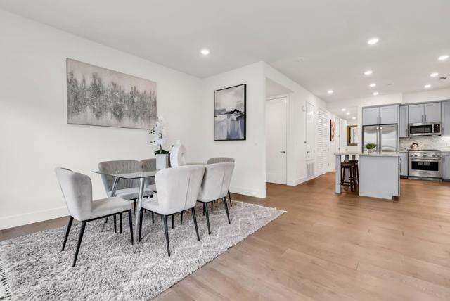 769 Eppleton Lane, Foster City CA: https://media.crmls.org/mediaz/9bb7a6e4-e150-426d-a0de-509cf2dcaee0.jpg