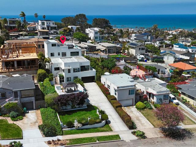 4611 Santa Cruz Ave, San Diego CA: https://media.crmls.org/mediaz/9bb7c624-d36d-4284-b3bd-65b5289cbd4a.jpg
