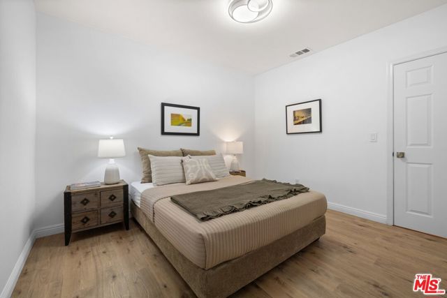 2400 W 74th Street, Los Angeles CA: https://media.crmls.org/mediaz/9bb7e326-02c9-4329-a88c-f6c67ac75aa5.jpg