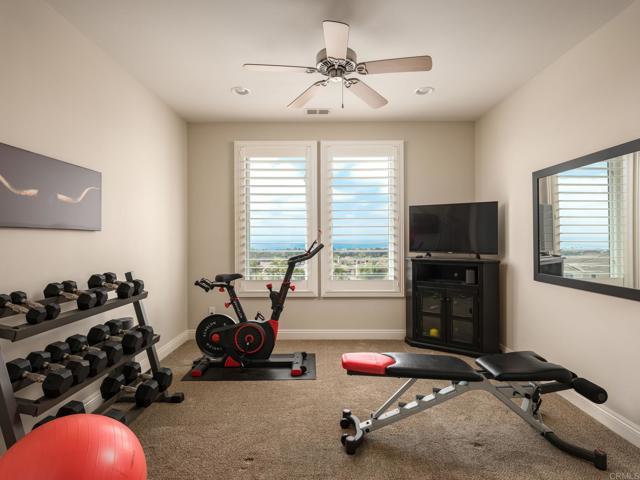 7076 Heron Cir, Carlsbad CA: https://media.crmls.org/mediaz/9bb7e502-a249-41fe-9570-2de2b20b1166.jpg