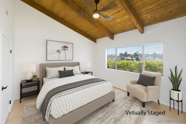 670 Bel Air Dr W, Vista CA: https://media.crmls.org/mediaz/9bb8027b-d109-460d-bd52-d2b00090f60c.jpg