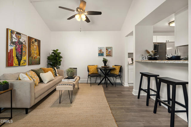 Detail Gallery Image 1 of 20 For 7890 E Spring St 13j,  Long Beach,  CA 90815 - 2 Beds | 1 Baths